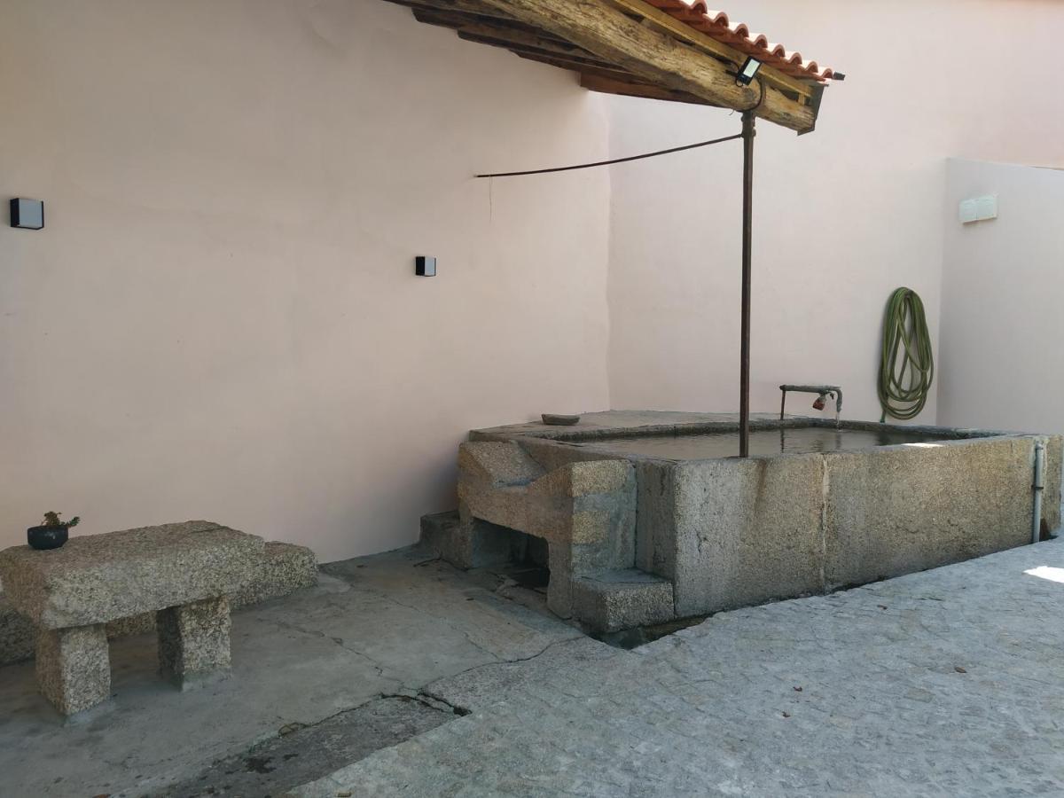 Entresocalcos Hostel Loriga Kültér fotó